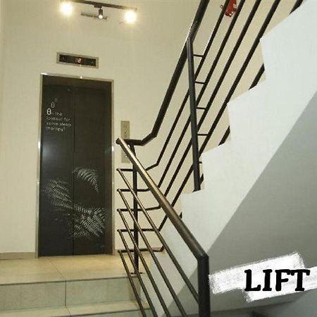 Z Hotel Ara Damansara, Lrt, Mall, Airport Petaling Jaya Buitenkant foto