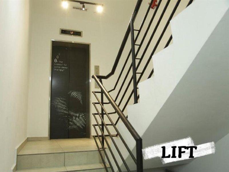 Z Hotel Ara Damansara, Lrt, Mall, Airport Petaling Jaya Buitenkant foto
